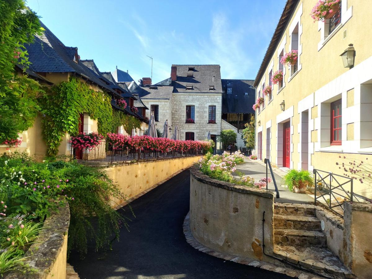 Logis Hotel La Croix Blanche Fontevraud Exterior photo